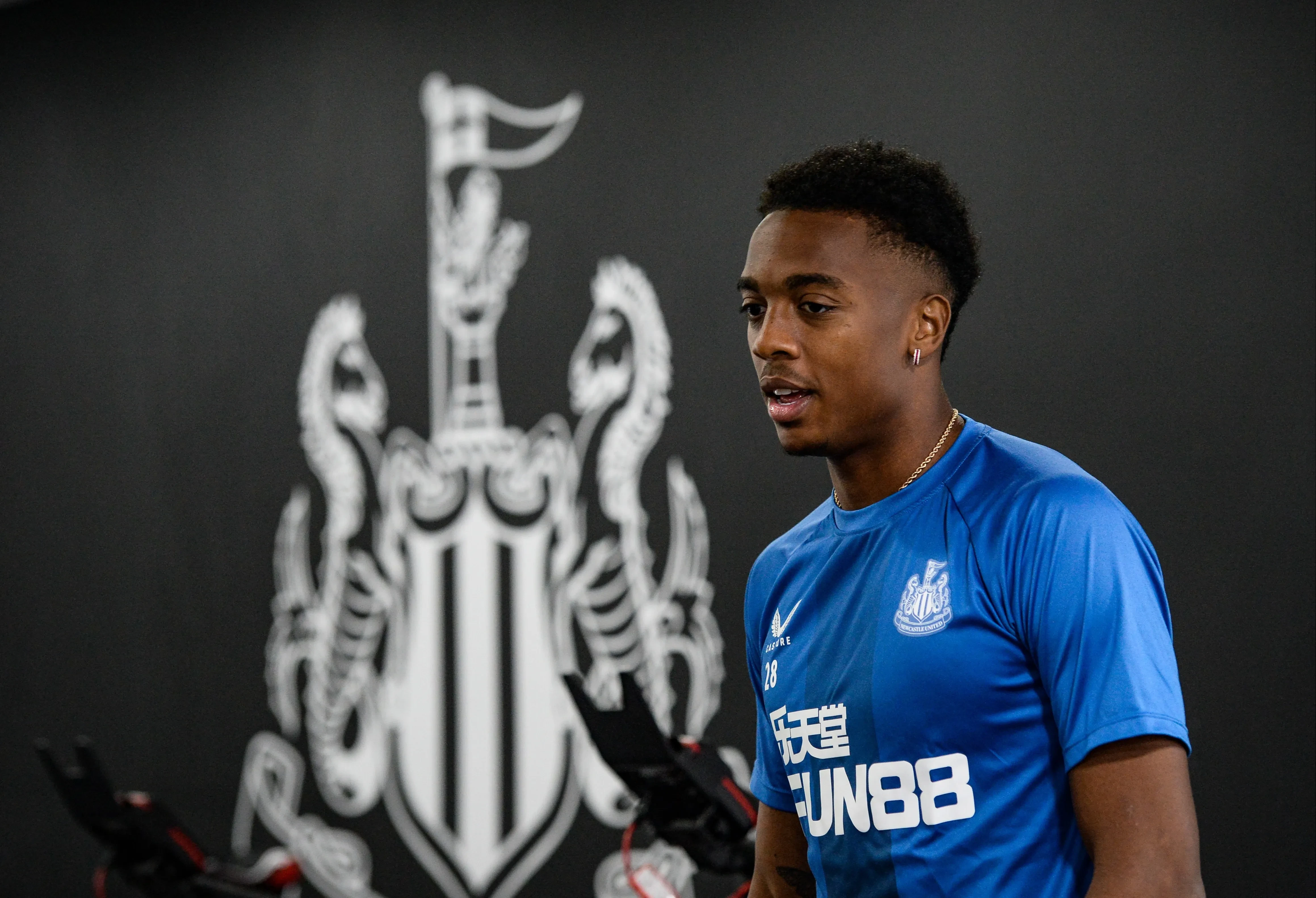 Transfer Swap: Palace Eyes Joe Willock, Newcastle Plots Kees Smit